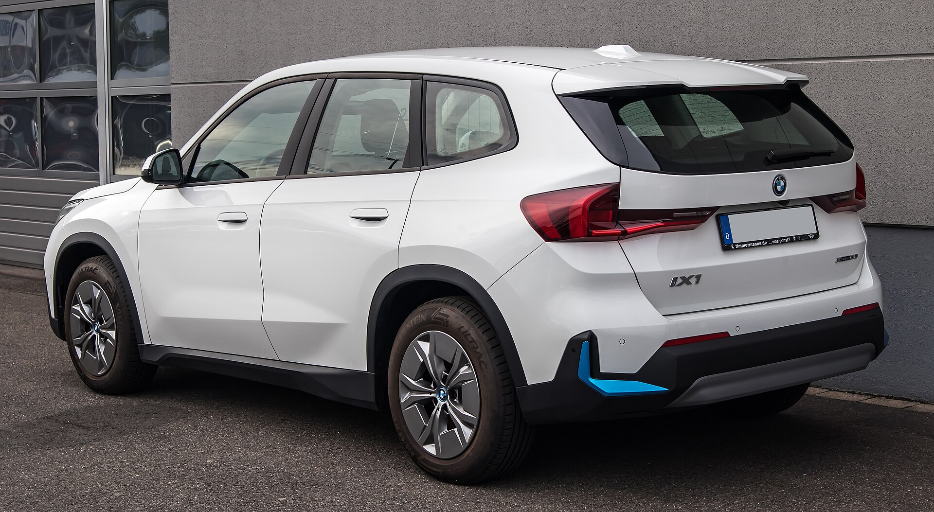 BMW İx1 eDrive20 