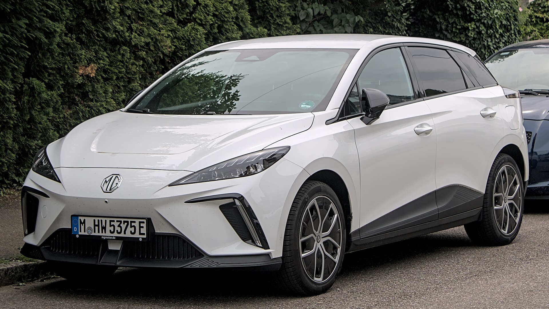 MG MG4