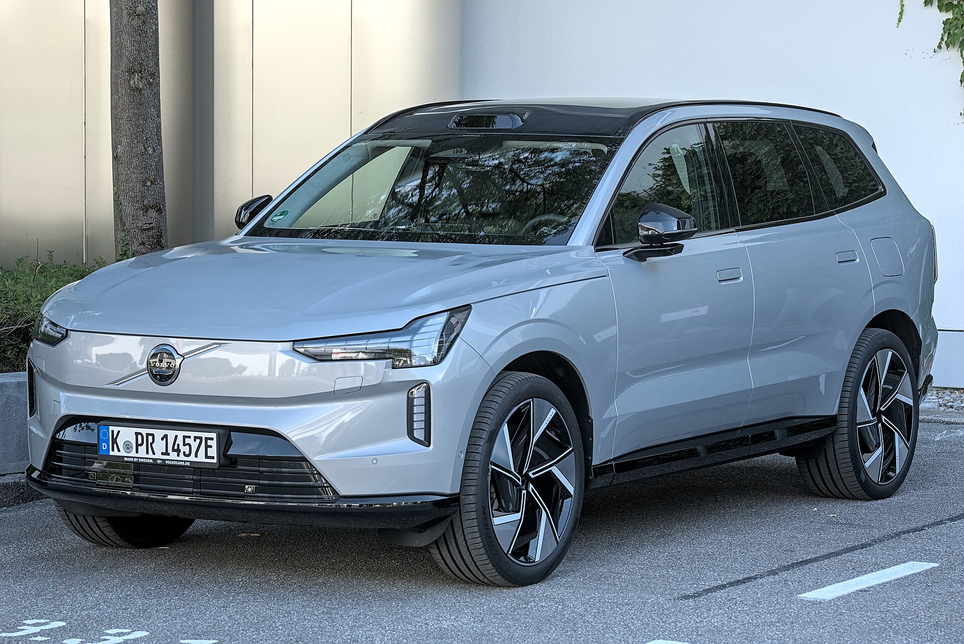 Volvo EX90